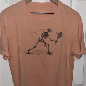 American Eagle Outfitters Peach Skeleton XS Graphic t-shirt